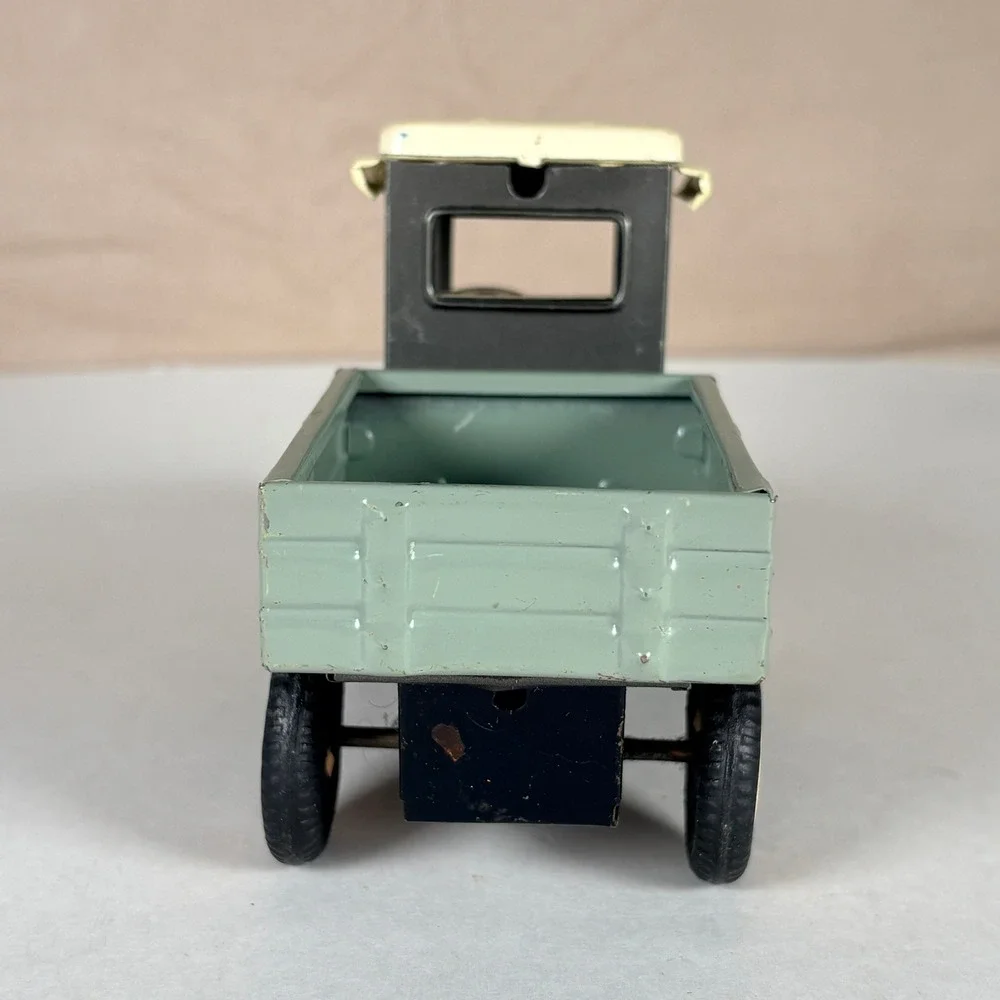 Vintage‎ Antique Friction Powered Tin Truck Japan Antique Style Delivery Toy